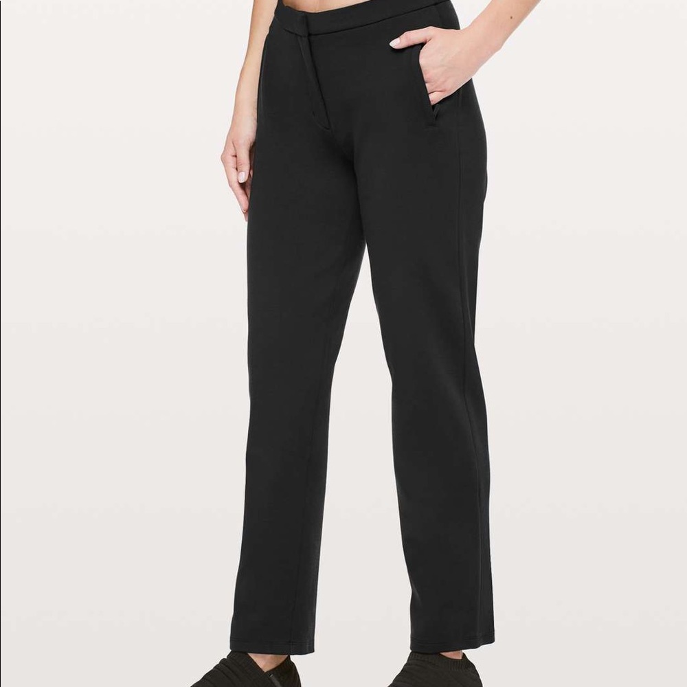 Lululemon On the Move Pant (Sz 4)